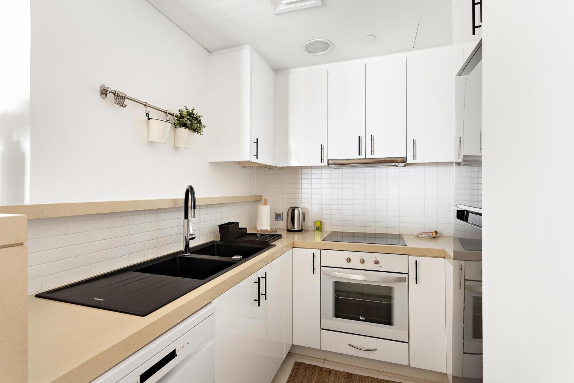 Muneera Island Oasis Stylish 2br In Al Rahba شقة أبو ظبي